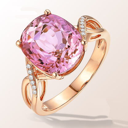 Bague ornée d'un diamant rose